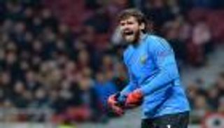 وكيل أليسون يصدم ليفربول