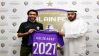 حسين الشحات سعيد بالاستقرار في العين الإماراتي