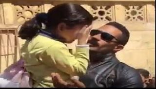 محمد رمضان مع طفلة مصر الجديدة
