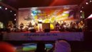 بالصور: فيصل الجاسم وعريب حمدان يشعلان حماس جمهور حفل دبي