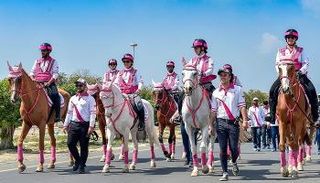 من المسيرة الثامنة لفرسان القافلة الوردية