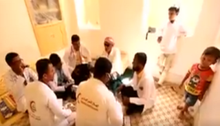 الهلال الأحمر الإماراتي يطلق حملة تثقيفية بتريم اليمنية