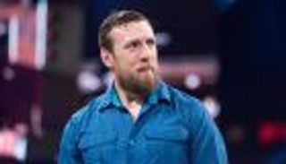 دانيال براين يعود إلى الحلبة بعد عامين من اعتزاله