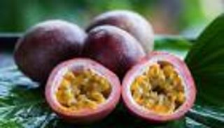 11 نوع طعام يساعدك على النوم