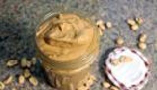 طريقة تحضير زبدة الفول السوداني بالمنزل.. 4 وصفات