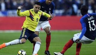 كولومبيا لقنت فرنسا درسا