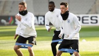 أوزيل ومولر