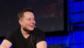 إيلون ماسك يحذف الصفحة الرسمية لتيسلا من فيسبوك