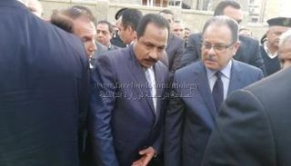 وزير الداخلية المصري مجدي عبدالغفار أثناء تفقده موقع الحادث