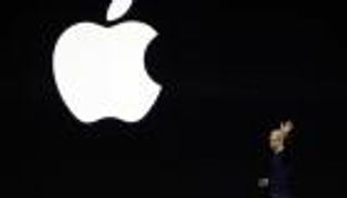 "أبل" تنضم لسباق أول هاتف قابل للطي