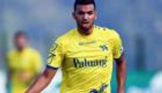 موهبة فيرونا الجزائرية على أعتاب الظهور الرابع بالدوري الإيطالي