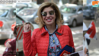 الإعلامية المصرية هالة سرحان بعد الإدلاء بصوتها في الانتخابات الرئاسية