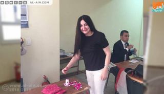 الفنانة المصرية وفاء سالم تدلي بصوتها في الانتخابات الرئاسية 2018