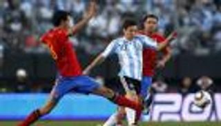 الأرجنتين وإسبانيا مواجهة ودية بذكريات "الرباعية"