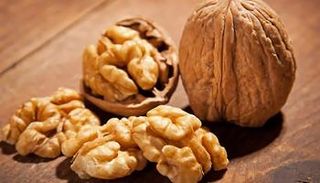 الجوز يحمي أصحاب الوزن الزائد من النوبات القلبية