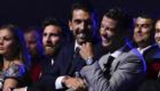 بوفون يكشف عن سر عشقه لكريستيانو رونالدو