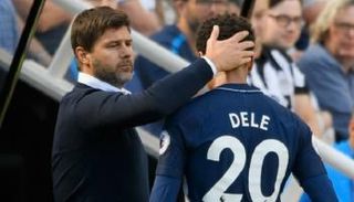 مدرب توتنهام يدافع عن لاعبه