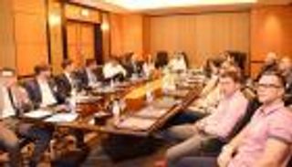 وفد تجاري ليتواني يدرس فرص الاستثمار في الإمارات