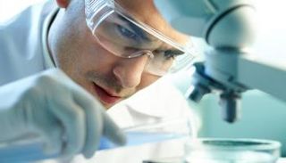 محلول يقتل الخلايا السرطانية بشكل انتقائي