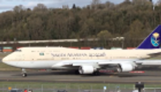 بالفيديو.. احتفاء أمريكي بولي العهد السعودي في مطار سياتل