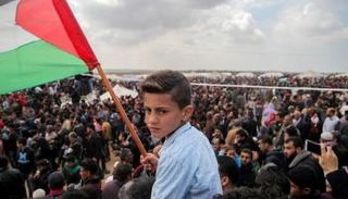 مسيرة العودة.. حنين وأمل من وحي الحشود الفلسطينية