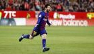 إنقاذ ميسي يتصدر فوز برشلونة على إشبيلية