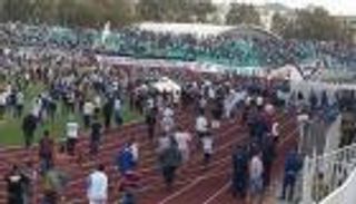 بالفيديو.. عنف الملاعب يعود للكرة الجزائرية