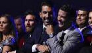 بوفون: لا أعرف النوم بسبب رونالدو 