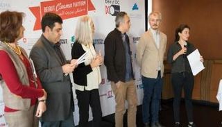 لحظة تسلم سارة فرنسيس جائزة منصة الجونة