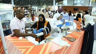 منافسة شرسة بمعرض "أجواء القهوة" لجذب الزوار