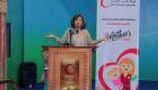 صور.. ساندرا نشأت عضوا فخريا في الهلال الأحمر المصري 