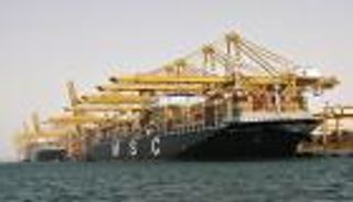 148.8 مليار دولار قيمة "إعادة التصدير" في الإمارات خلال 2017