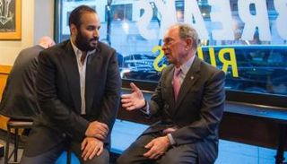 الأمير محمد بن سلمان برفقة مؤسسة بلومبرج في ستاربكس
