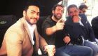 بالصور.. تامر حسني والشاب خالد يصلحان ما أفسدته كرة القدم