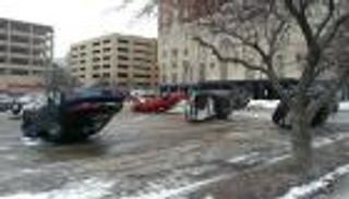 أغرب 10 صور لركن السيارات.. طرائف وكوارث