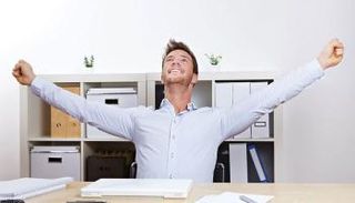 نصيحتان من خبراء التنمية البشرية لإشعال حماسك بالعمل