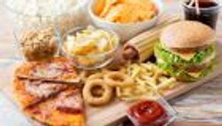 6 أطعمة لا يتناولها أطباء السرطان.. ما السبب؟