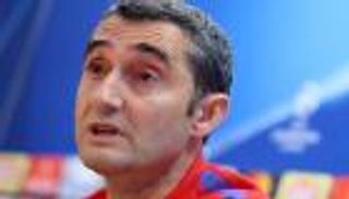 فالفيردي: أفضلية برشلونة أمام روما لا تعني شيئا