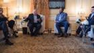  بالصور.. محمد بن سلمان يلتقي رؤساء شركات الإعلام والترفيه الأمريكية