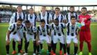 غضب جماهير الصفاقسي يجبر اللاعبين على عدم العودة لمنازلهم