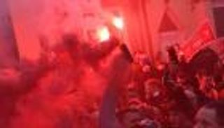 "يويفا" يفتح تحقيقا ضد نادي ليفربول بعد واقعة "حافلة السيتي"