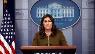 المتحدثة باسم البيت الأبيض سارة ساندرز - رويترز