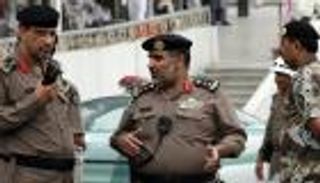 الأمن السعودي يحبط مخططات إرهابية ويصادر أسلحة بالقطيف