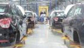 الجزائر.. زلزال "خليها تصدي" يضرب سوق السيارات ويتجه لليورو