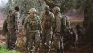 الجيش التركي يتوغل في إدلب وحماة بلافتة "نقاط المراقبة"