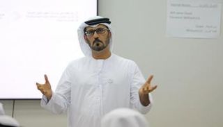 المهندس حسين بن إبراهيم الحمادي وزير التربية والتعليم الإماراتي