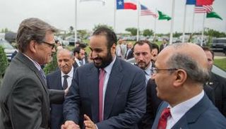 ولي العهد السعودي مع وزير الطاقة الأمريكي ريك بيري