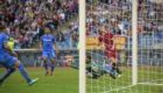 فيورنتينا يفوز على روما في عقر داره