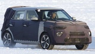 كيا تختبر الجيل الثالث من سيارات Soul