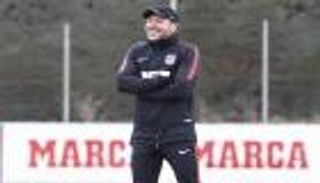 سيميوني غير راض عن التعادل في ديربي مدريد